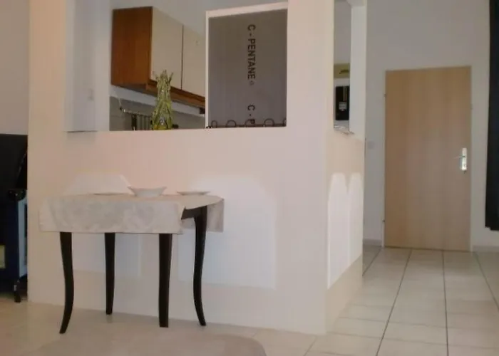 アパート Charmante In Fuenfhaus Mit Garten By Interhome *